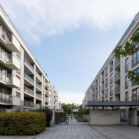 City Center Apartament Parking By Impero Poznan Bagian luar foto
