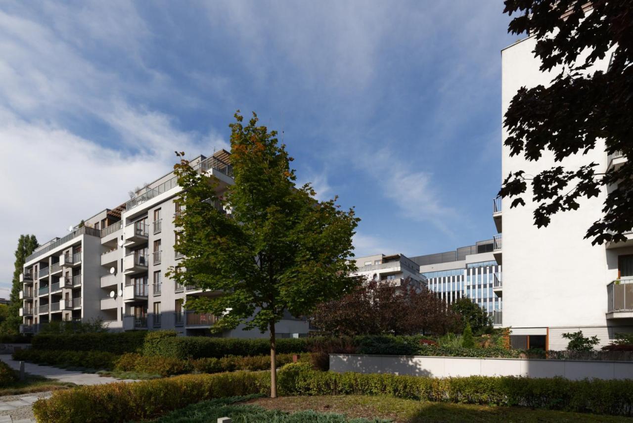 City Center Apartament Parking By Impero Poznan Bagian luar foto