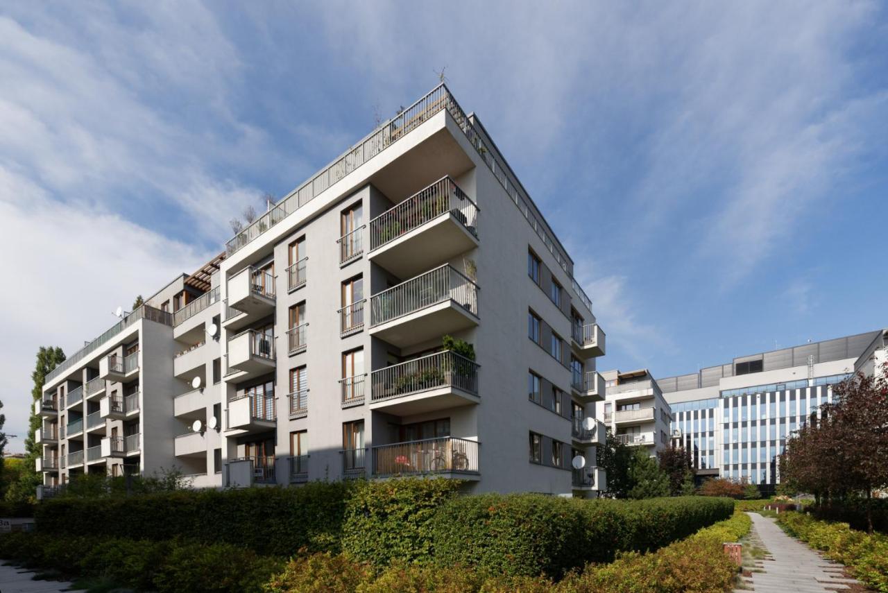 City Center Apartament Parking By Impero Poznan Bagian luar foto